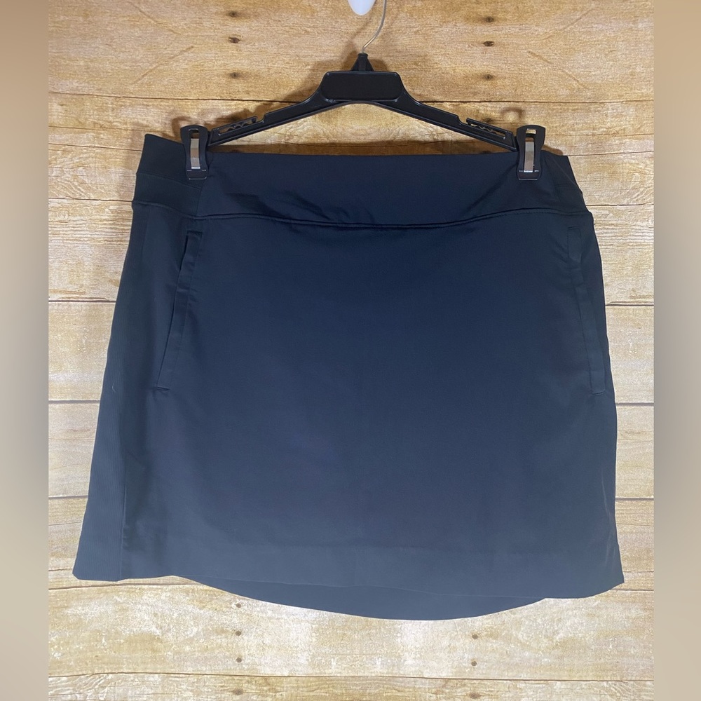 Athleta Black Skort Skirt Black Zip Pocket Size 16